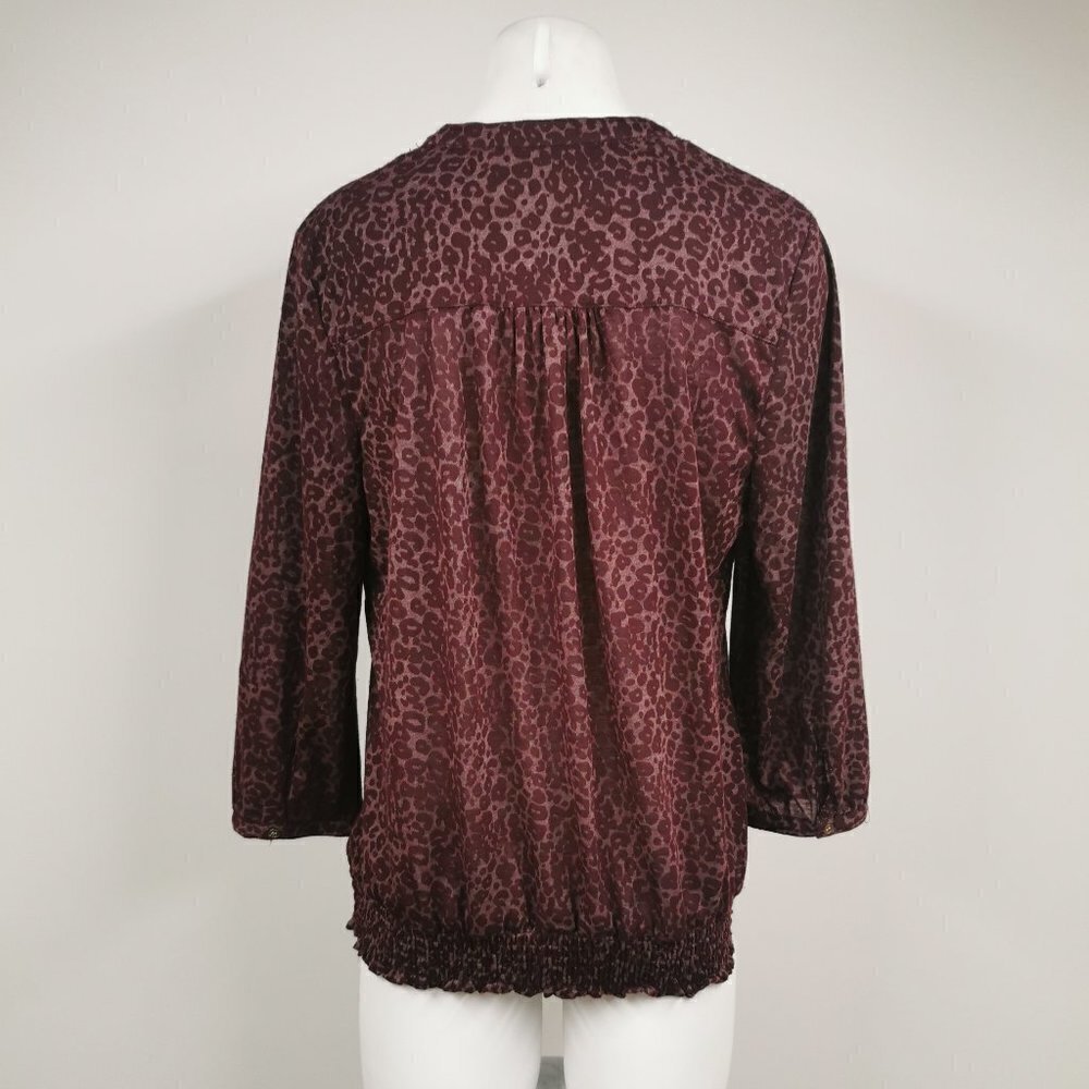 JESSICA  Leopard Print Purple Button Top - Picture 2 of 3